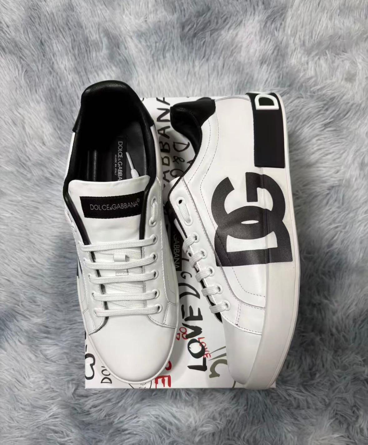 Dolce & Gabbana Portofino Leather Sneaker with Contrast DG Logo